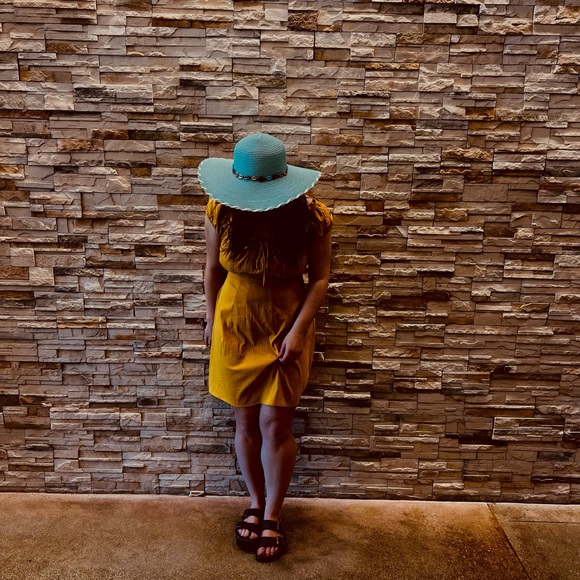 Meet your Posher, Brianna - Picture 5 of 8